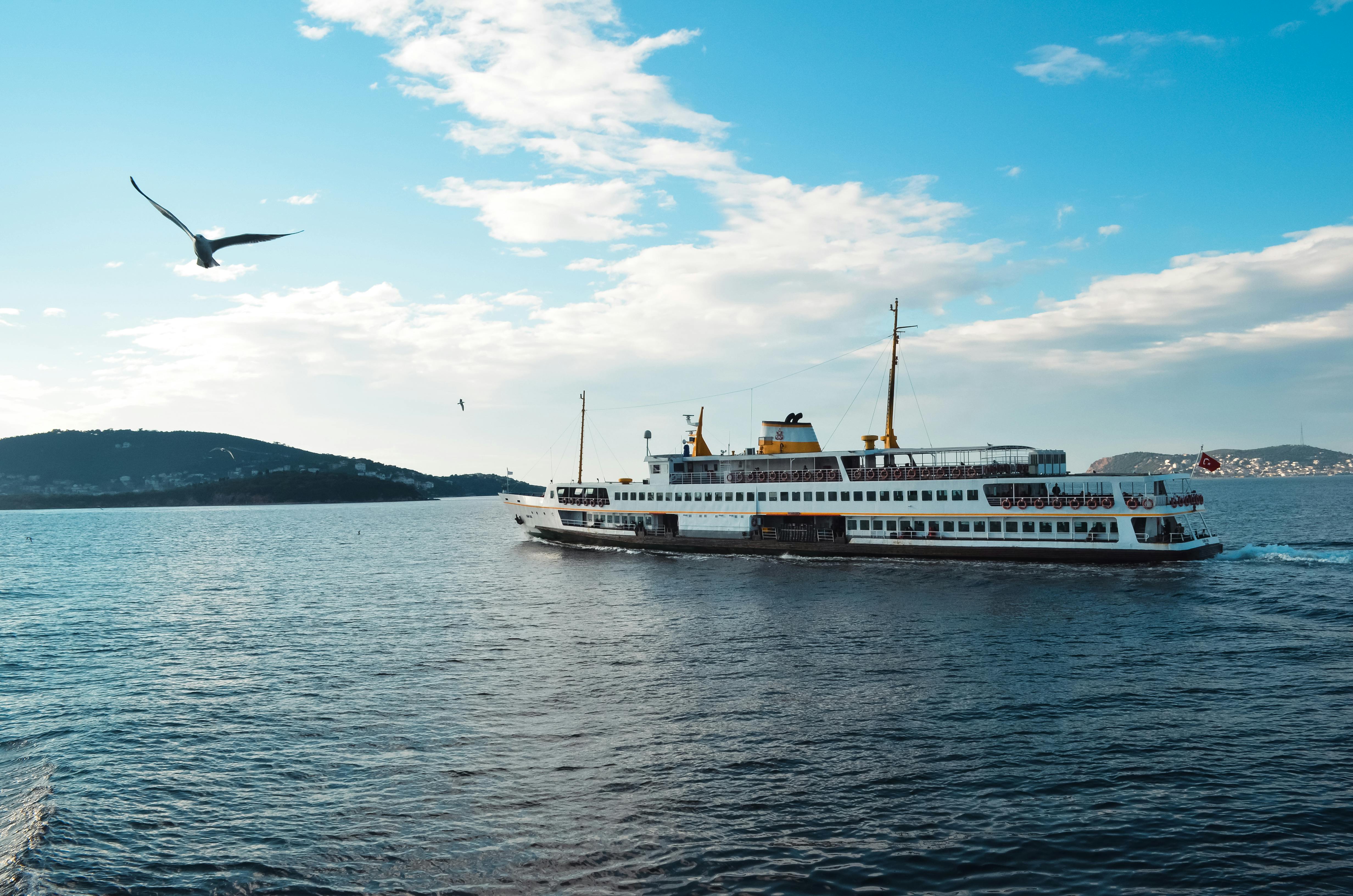 cruise ship